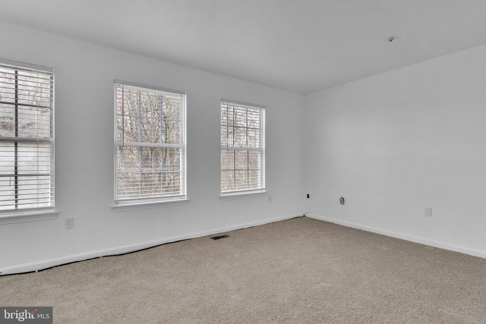 TOWNES AT WESTBURY - Residential Lease