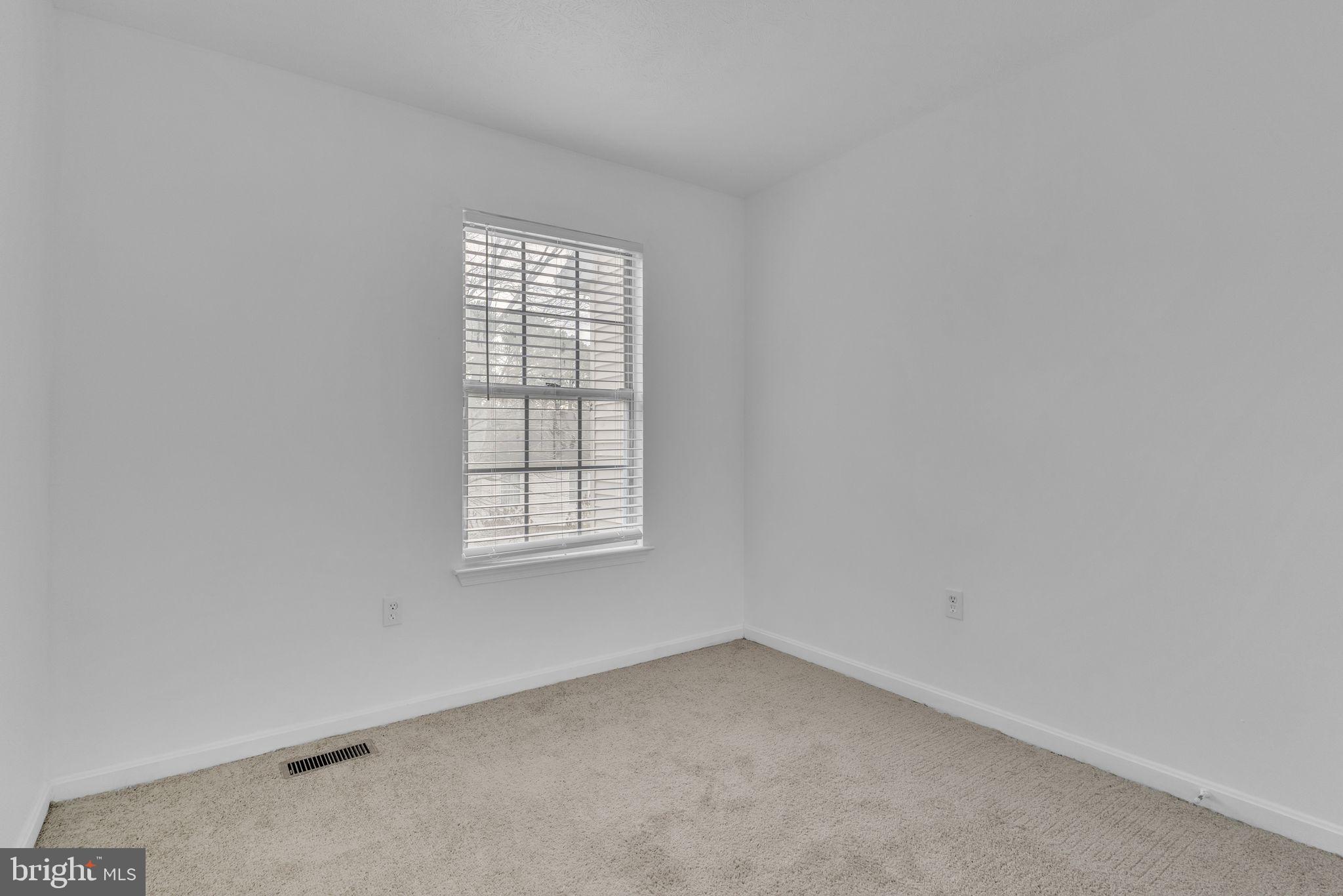 TOWNES AT WESTBURY - Residential Lease