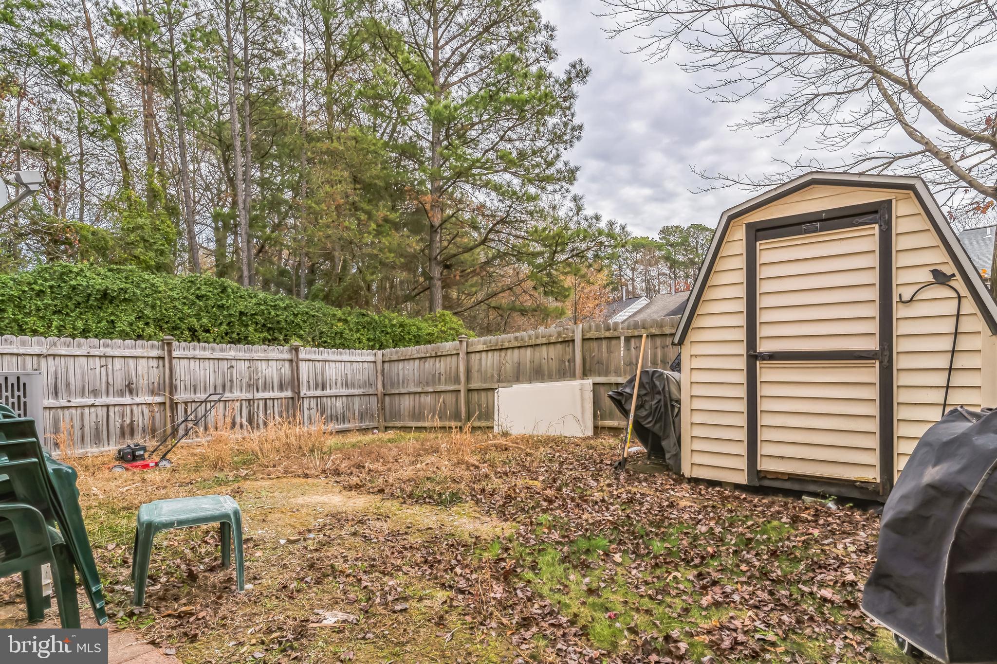 TOWNES AT WESTBURY - Residential Lease