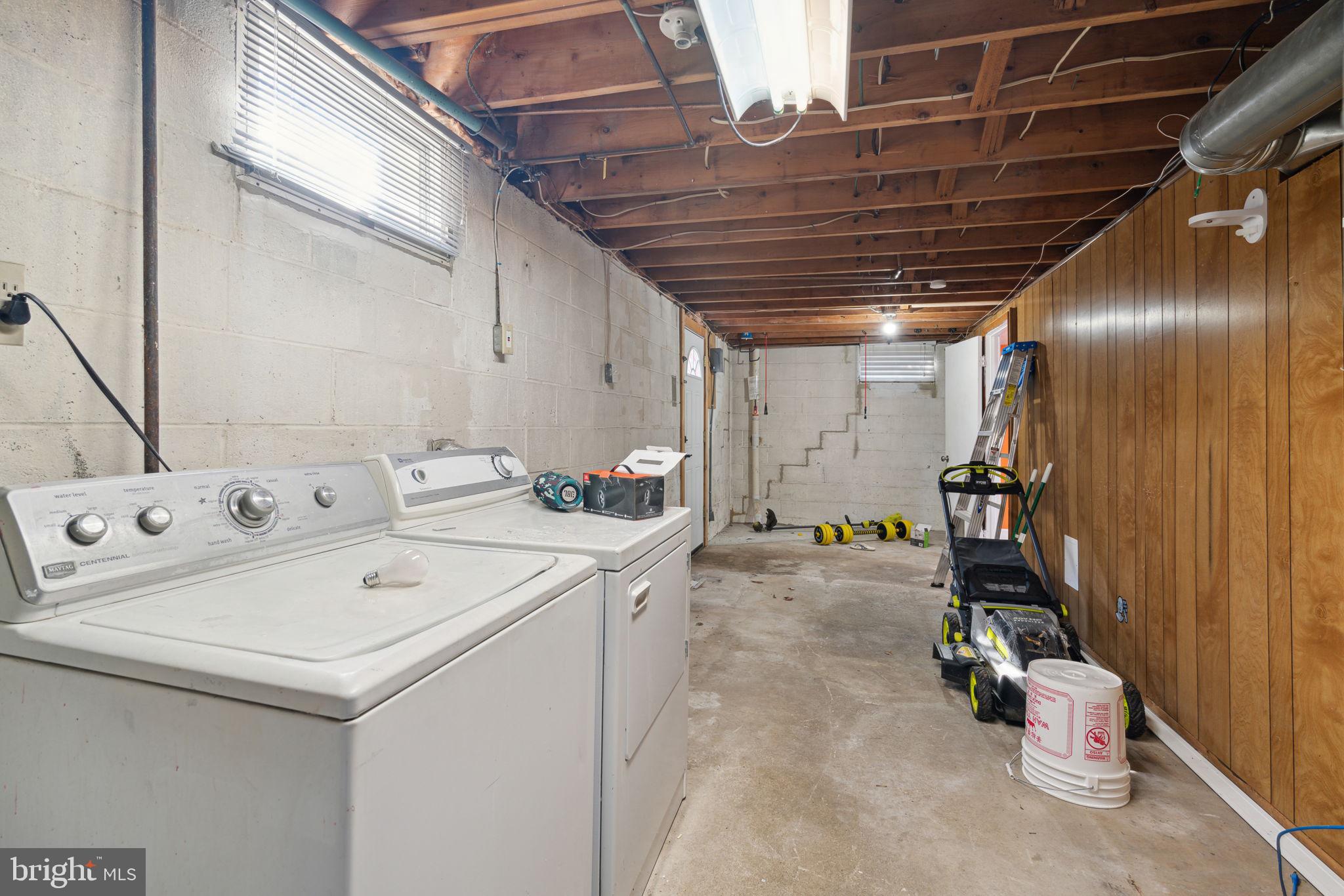 RIDLEY PARK - Residential Lease