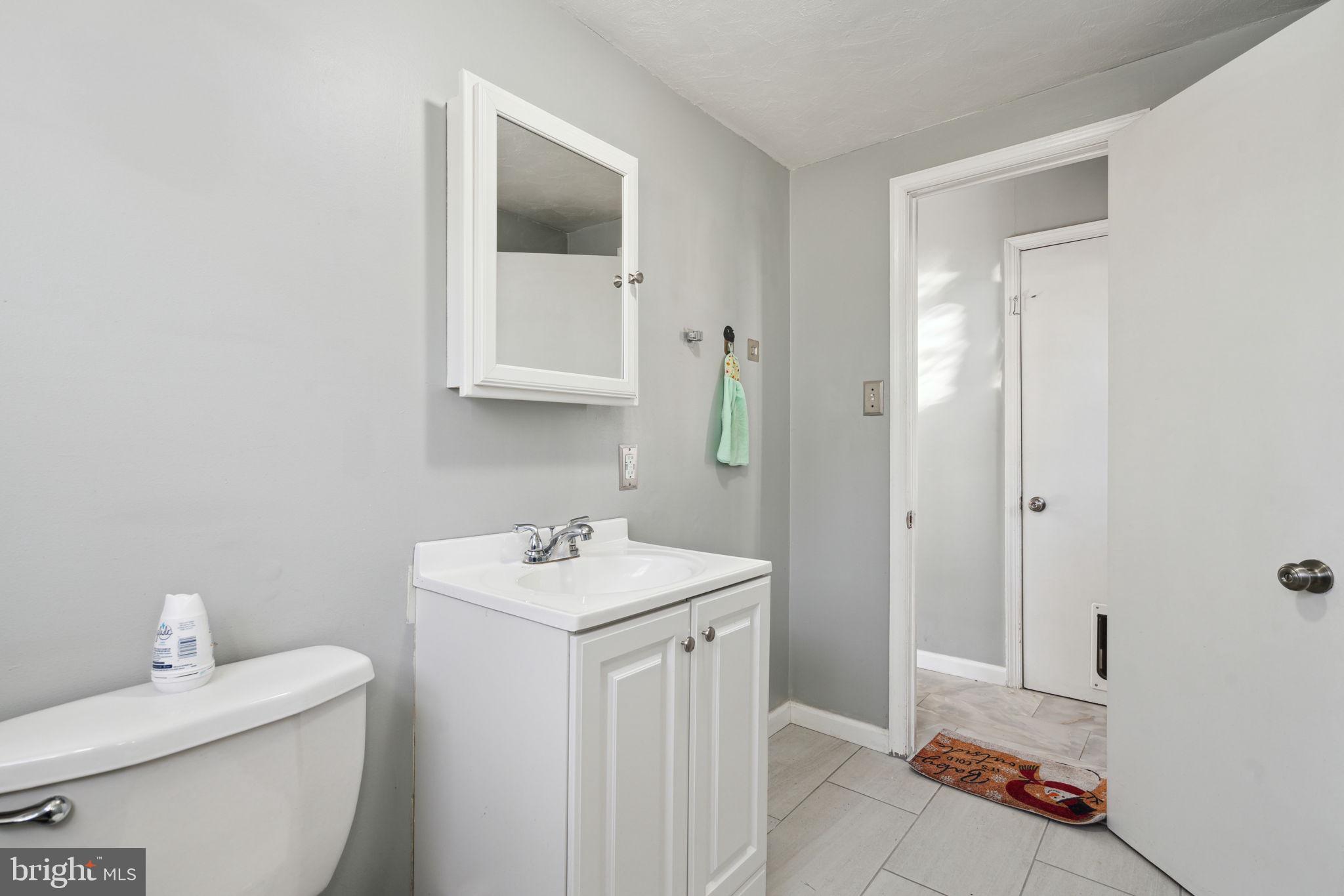 RIDLEY PARK - Residential Lease