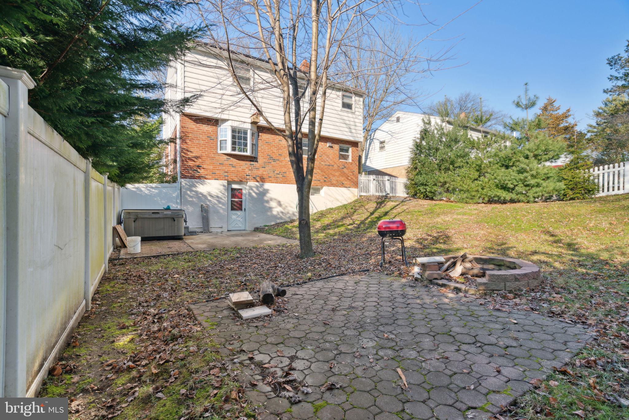 RIDLEY PARK - Residential Lease