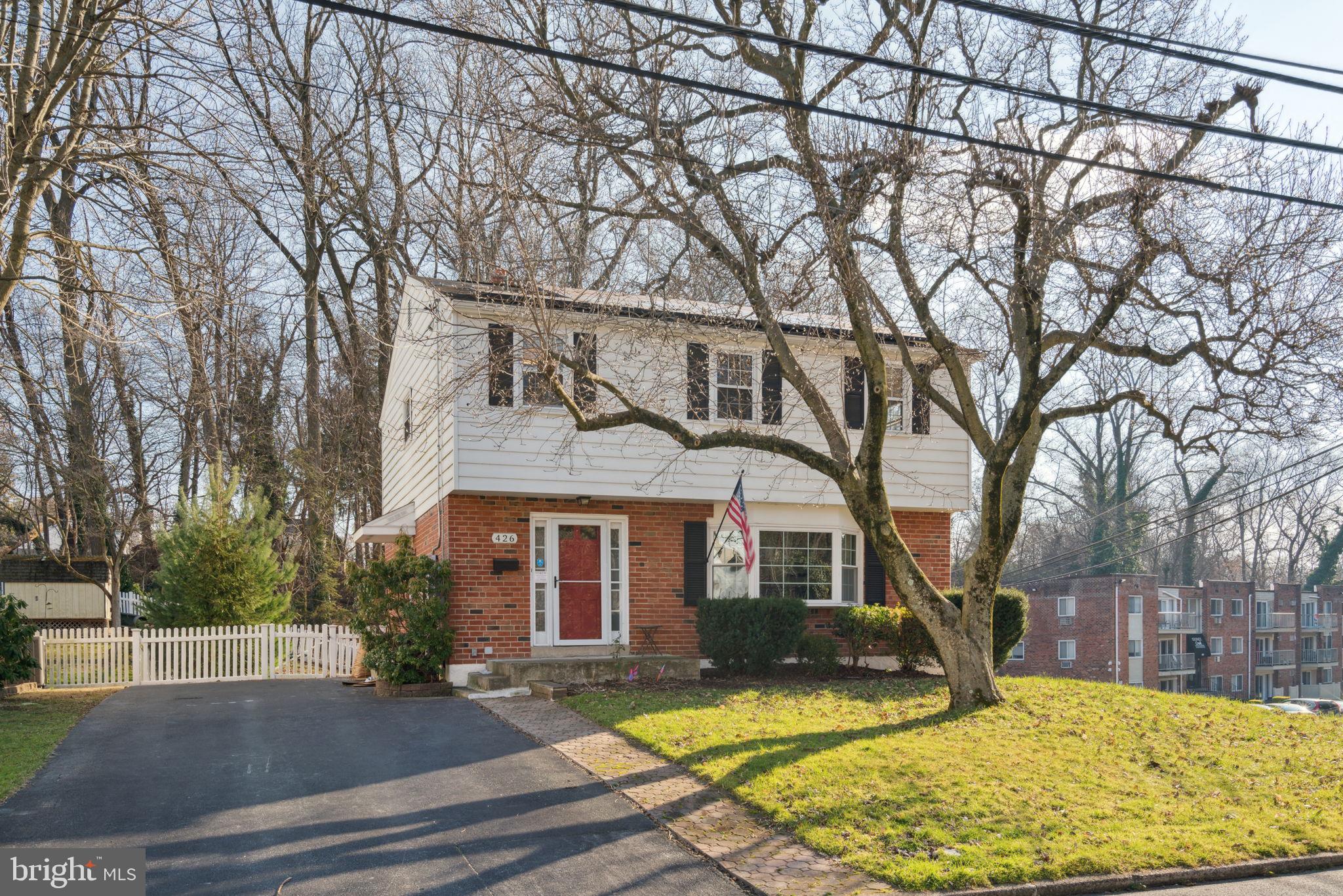 RIDLEY PARK - Residential Lease