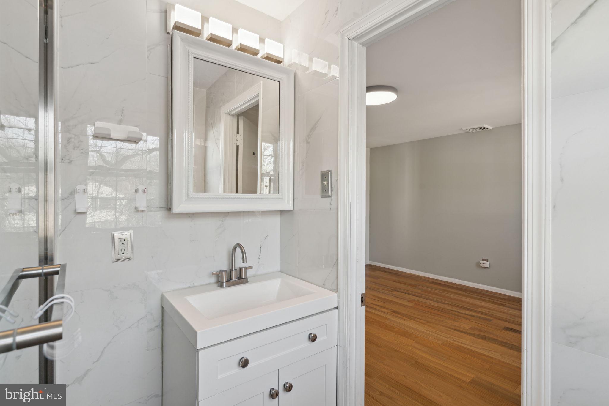 RIDLEY PARK - Residential Lease