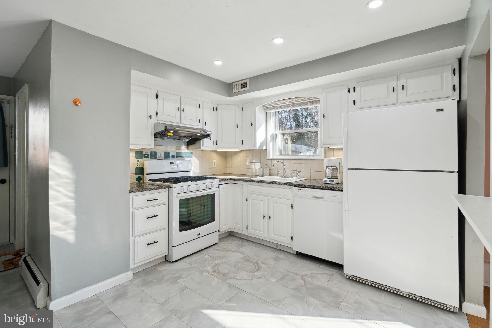 RIDLEY PARK - Residential Lease