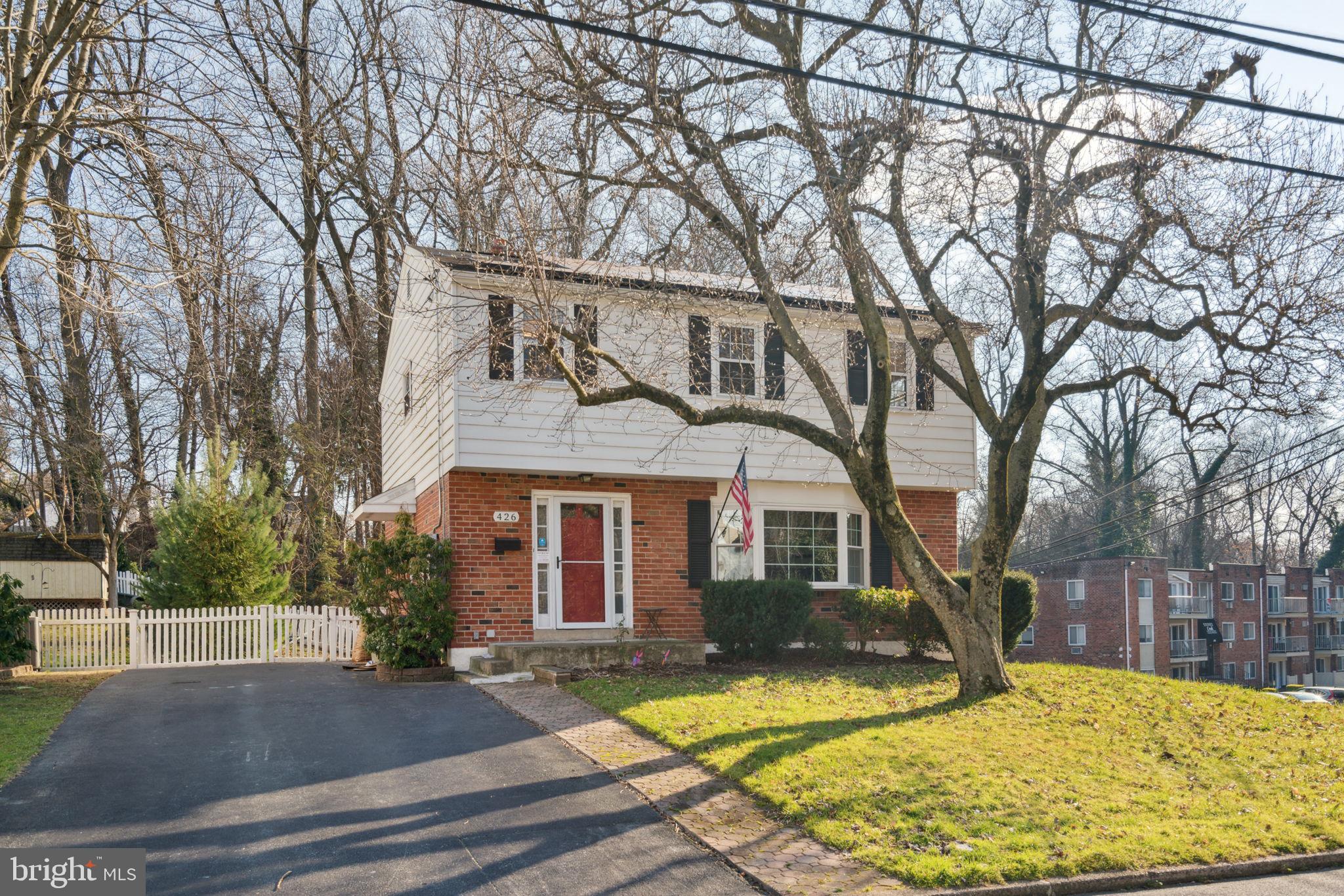 RIDLEY PARK - Residential Lease