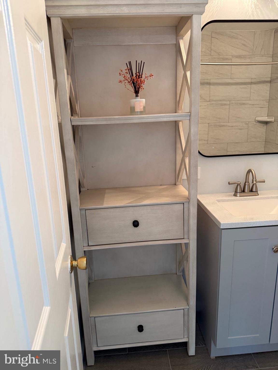 WELLINGTON/CLOVERHILL - Residential