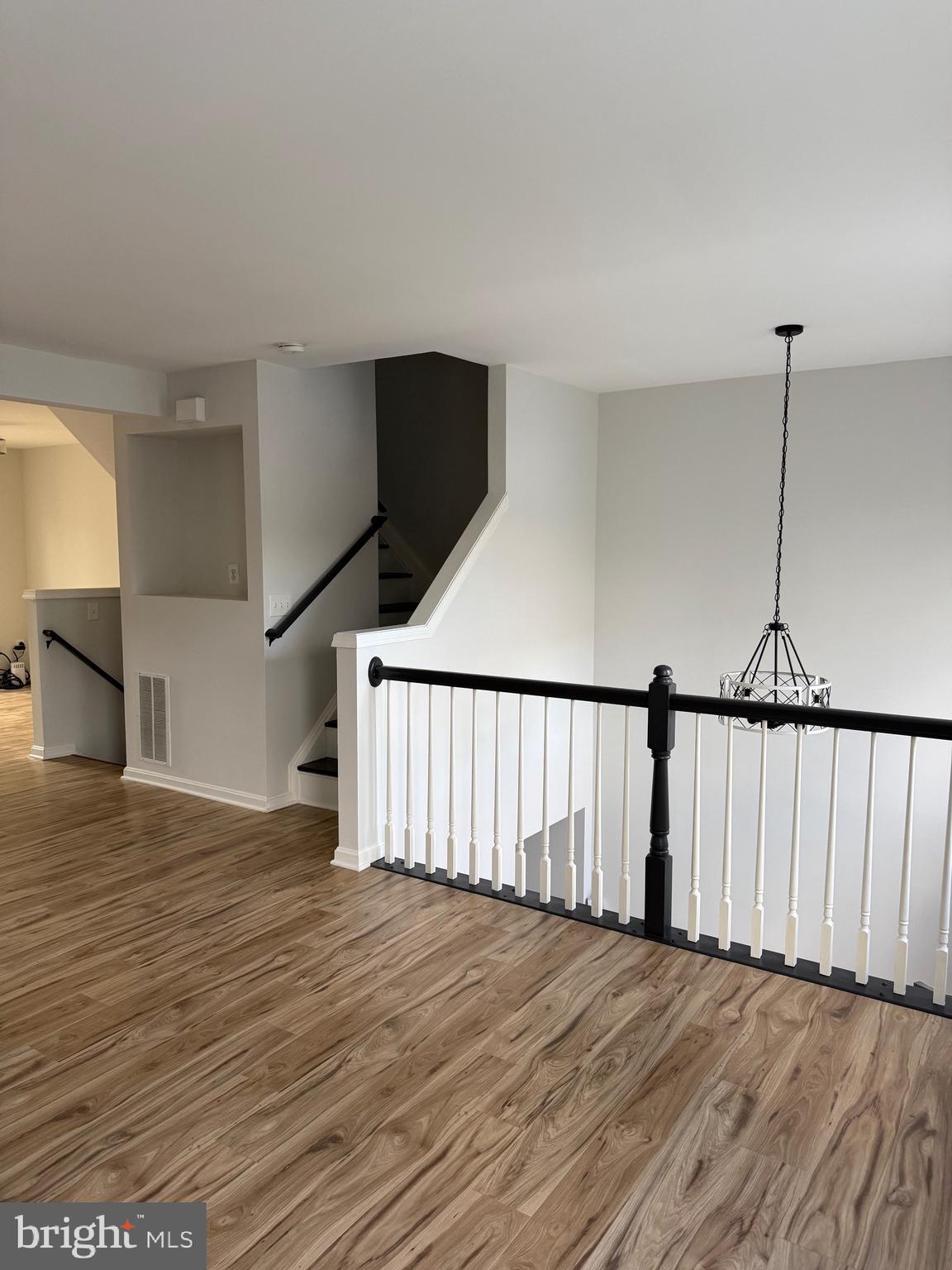 WELLINGTON/CLOVERHILL - Residential