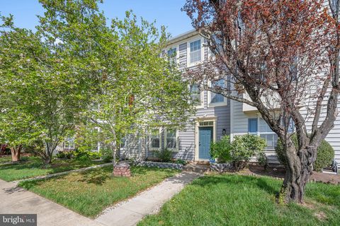 Photo of 10269 Calypso Drive, MANASSAS, VA 20110 (MLS # VAMN2010488)