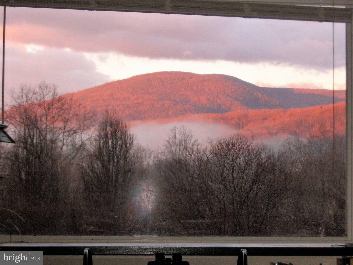 MIDDLE RIVER - Residential