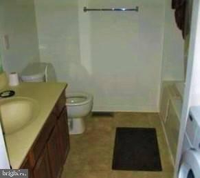 MIDDLE RIVER - Residential