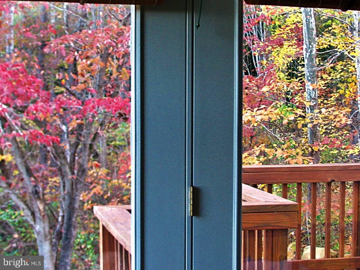 MIDDLE RIVER - Residential