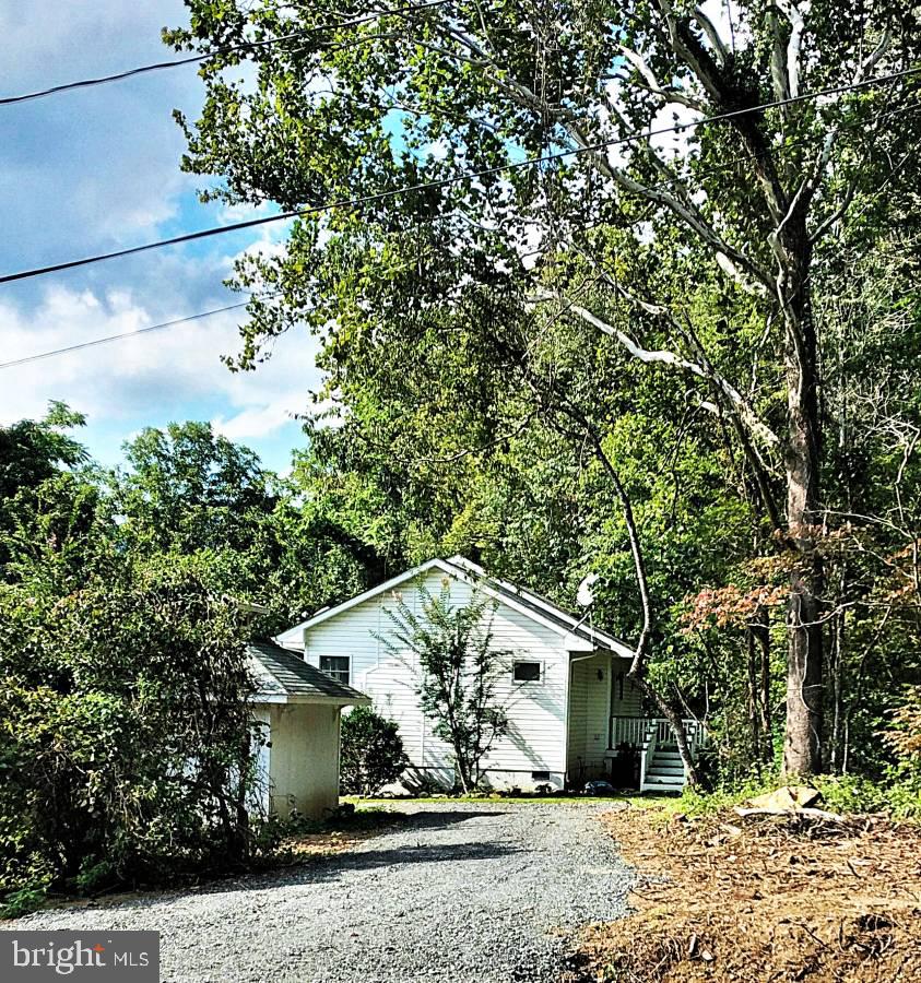 MIDDLE RIVER - Residential