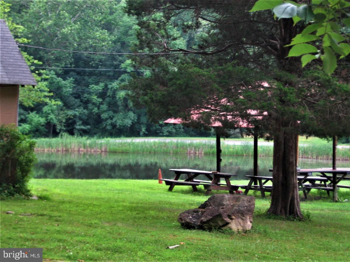 MIDDLE RIVER - Residential