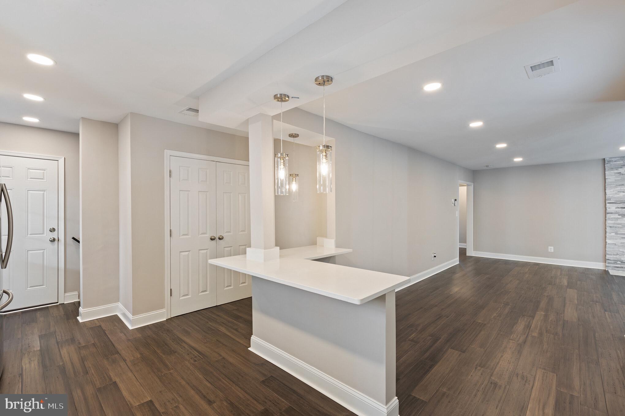 NORTHWOOD - Residential