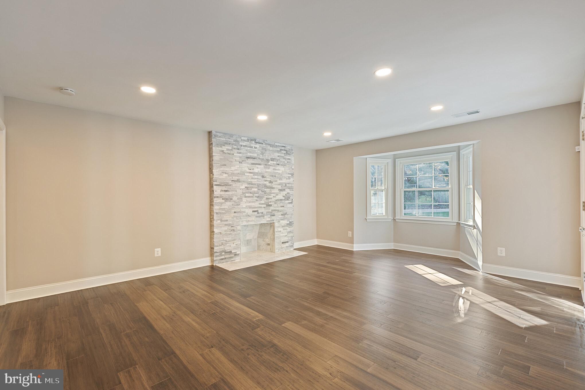 NORTHWOOD - Residential