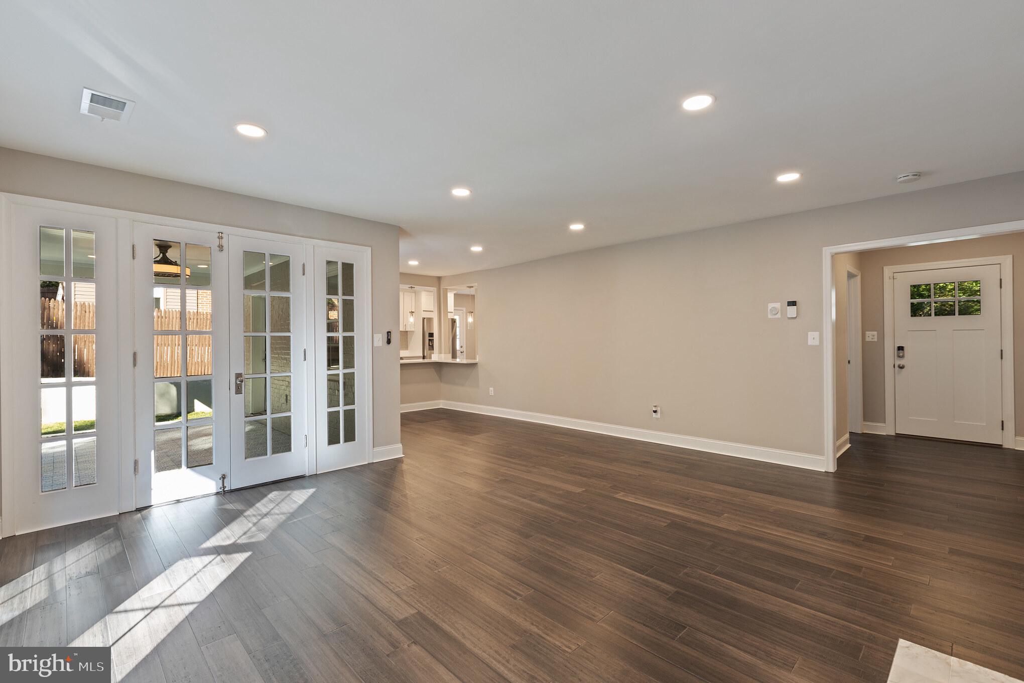 NORTHWOOD - Residential