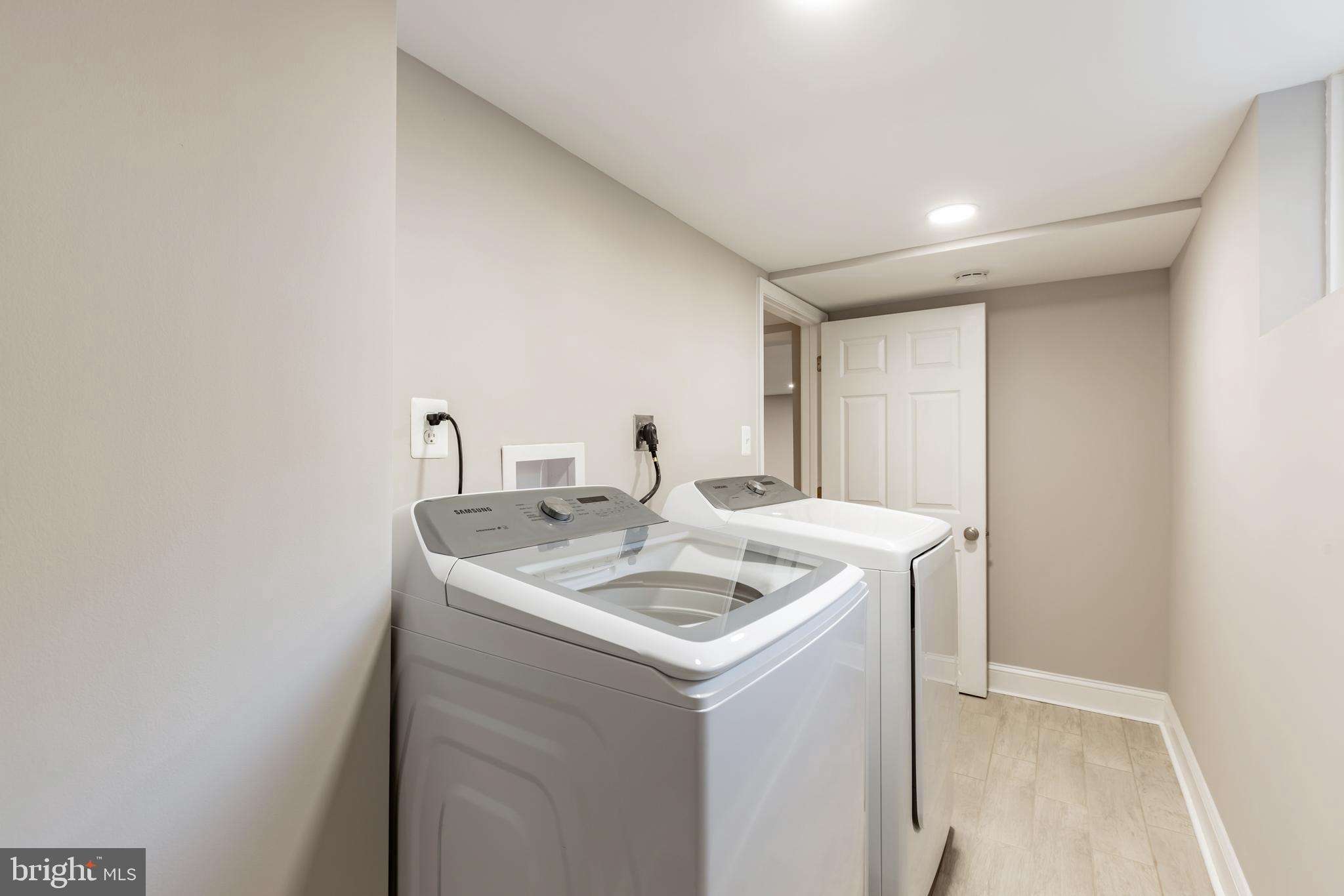 NORTHWOOD - Residential