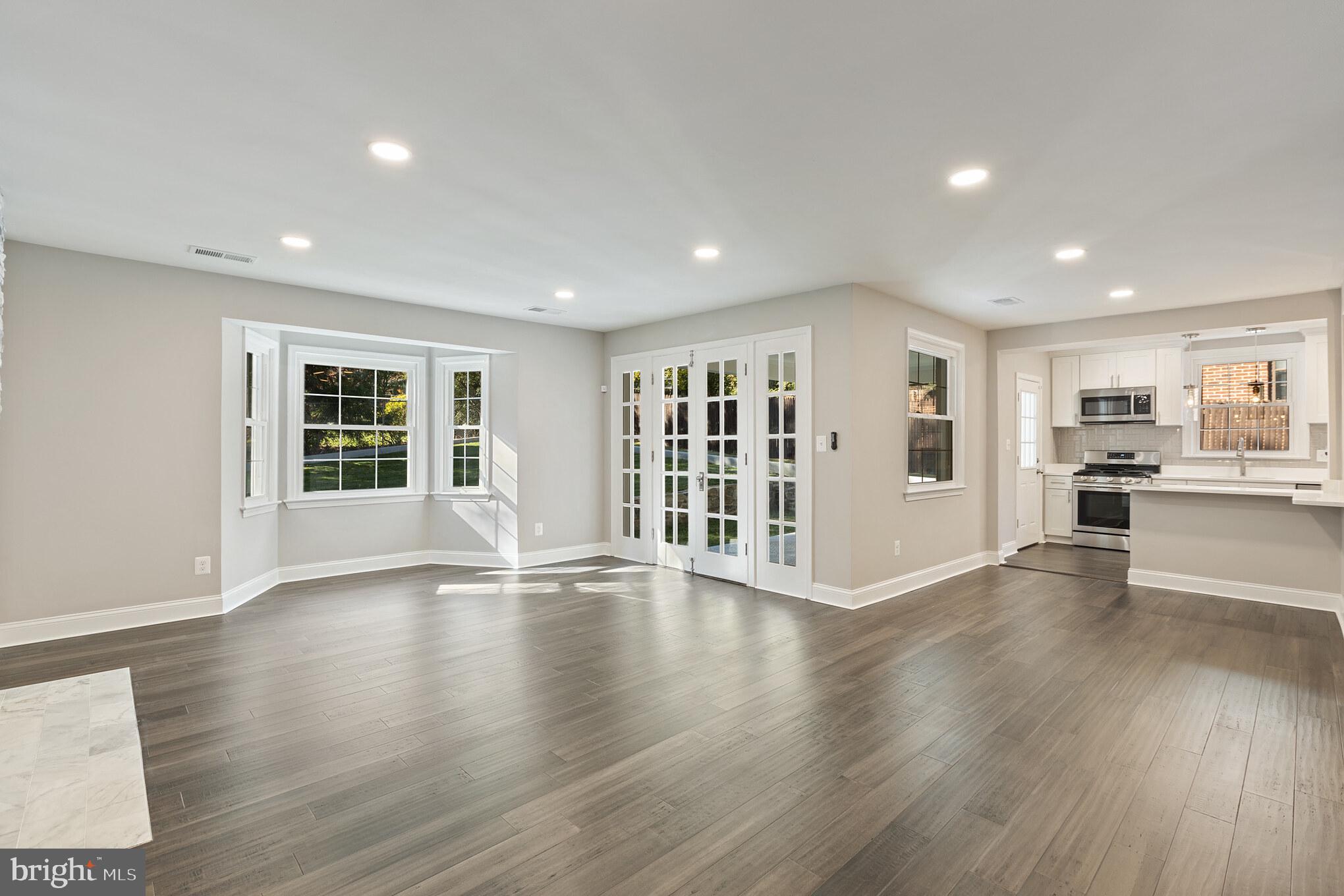 NORTHWOOD - Residential