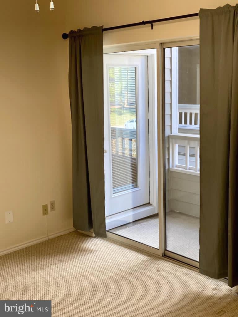 STONECROFT CONDO - Residential Lease