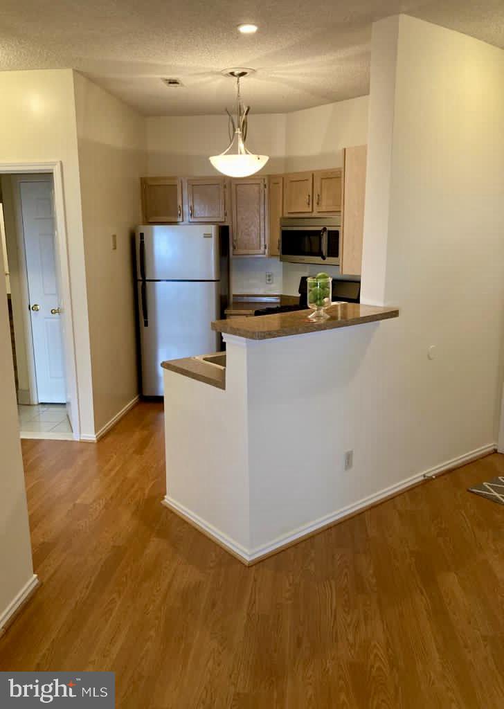 STONECROFT CONDO - Residential Lease