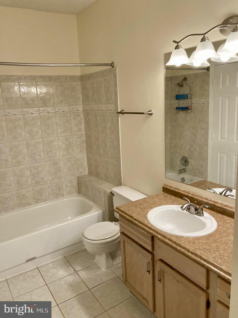 STONECROFT CONDO - Residential Lease