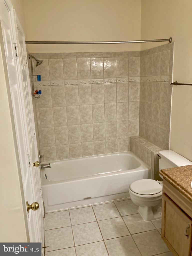 STONECROFT CONDO - Residential Lease