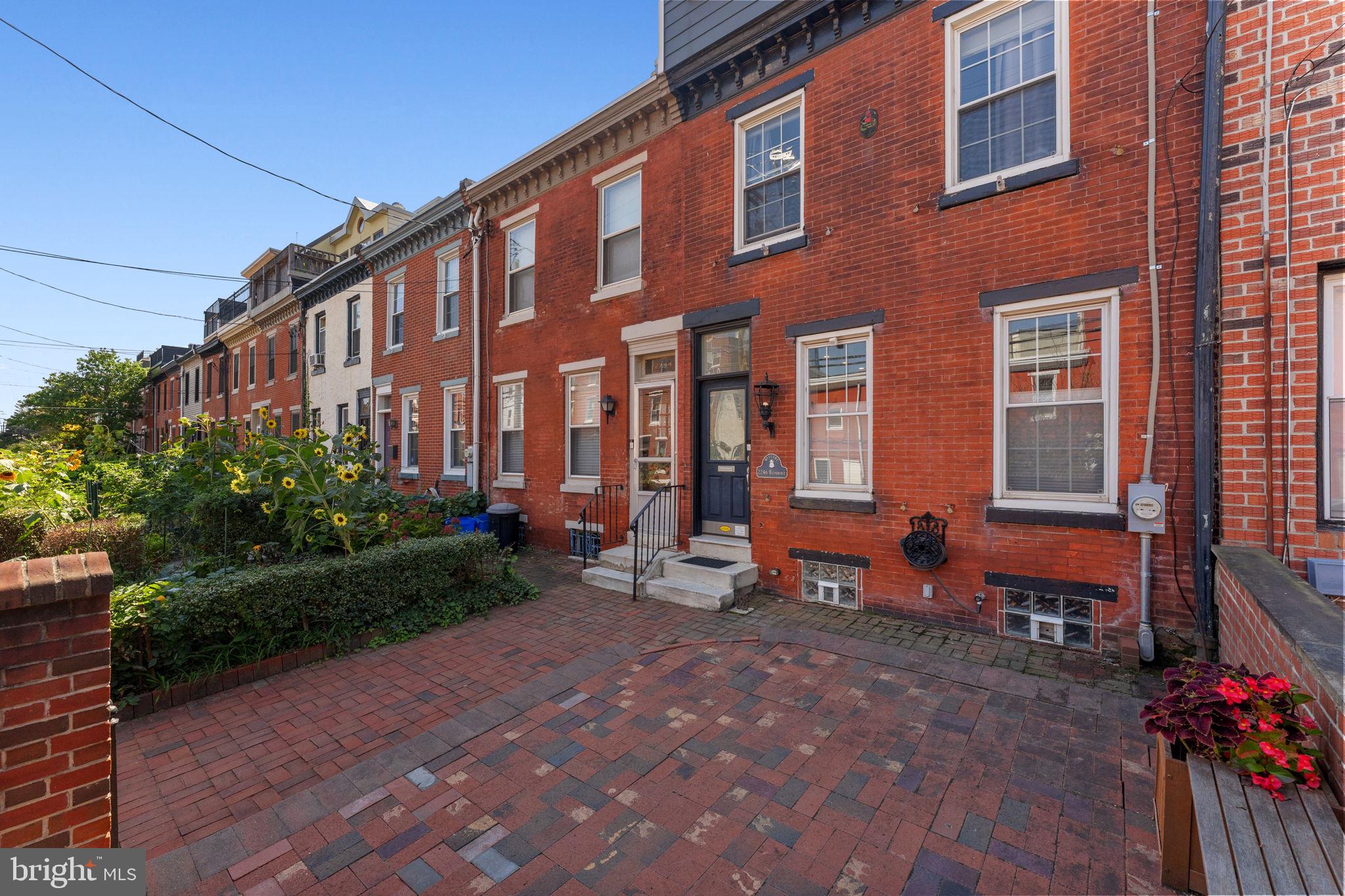 2246 BAINBRIDGE STREET