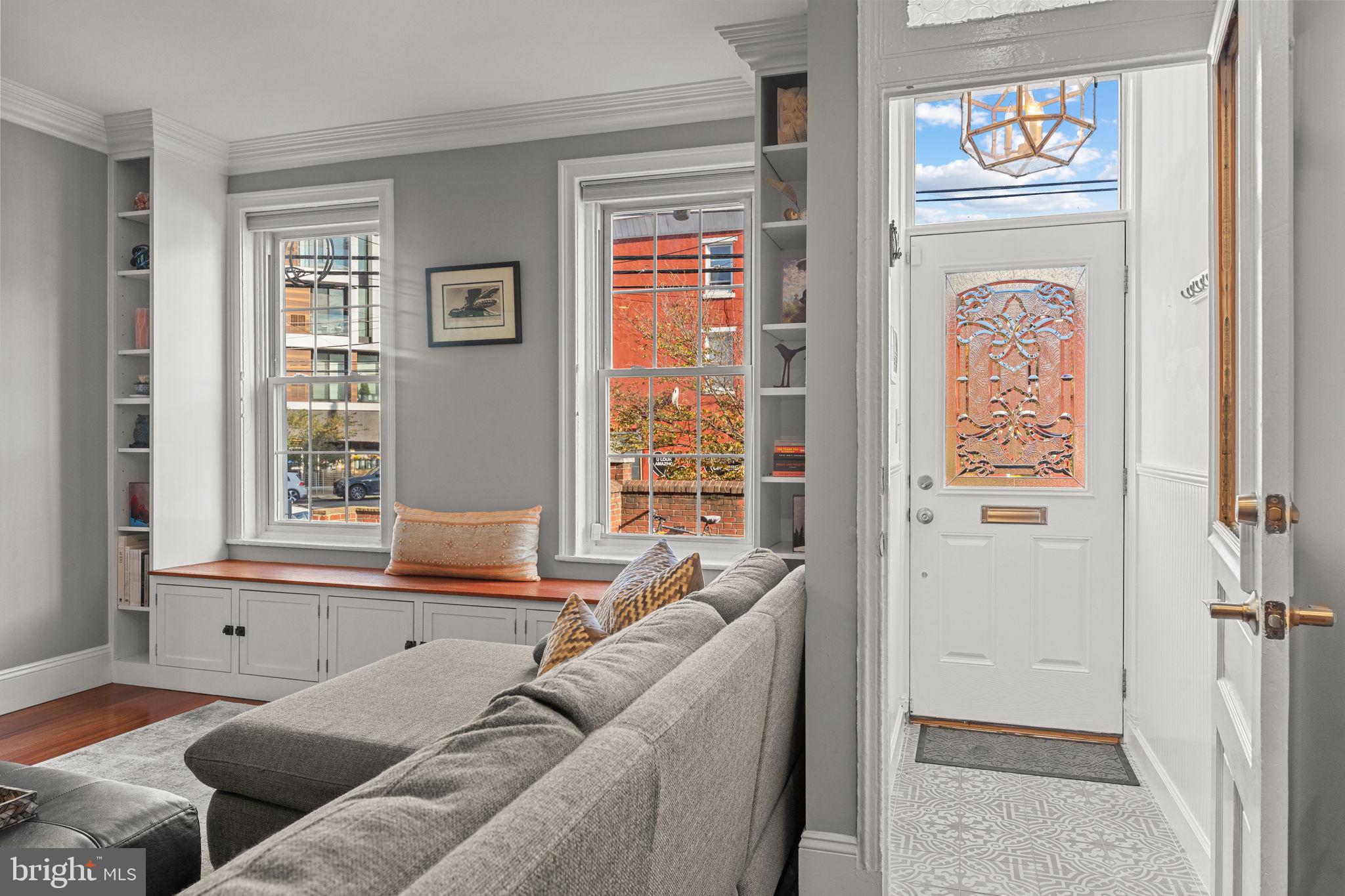 2246 BAINBRIDGE STREET