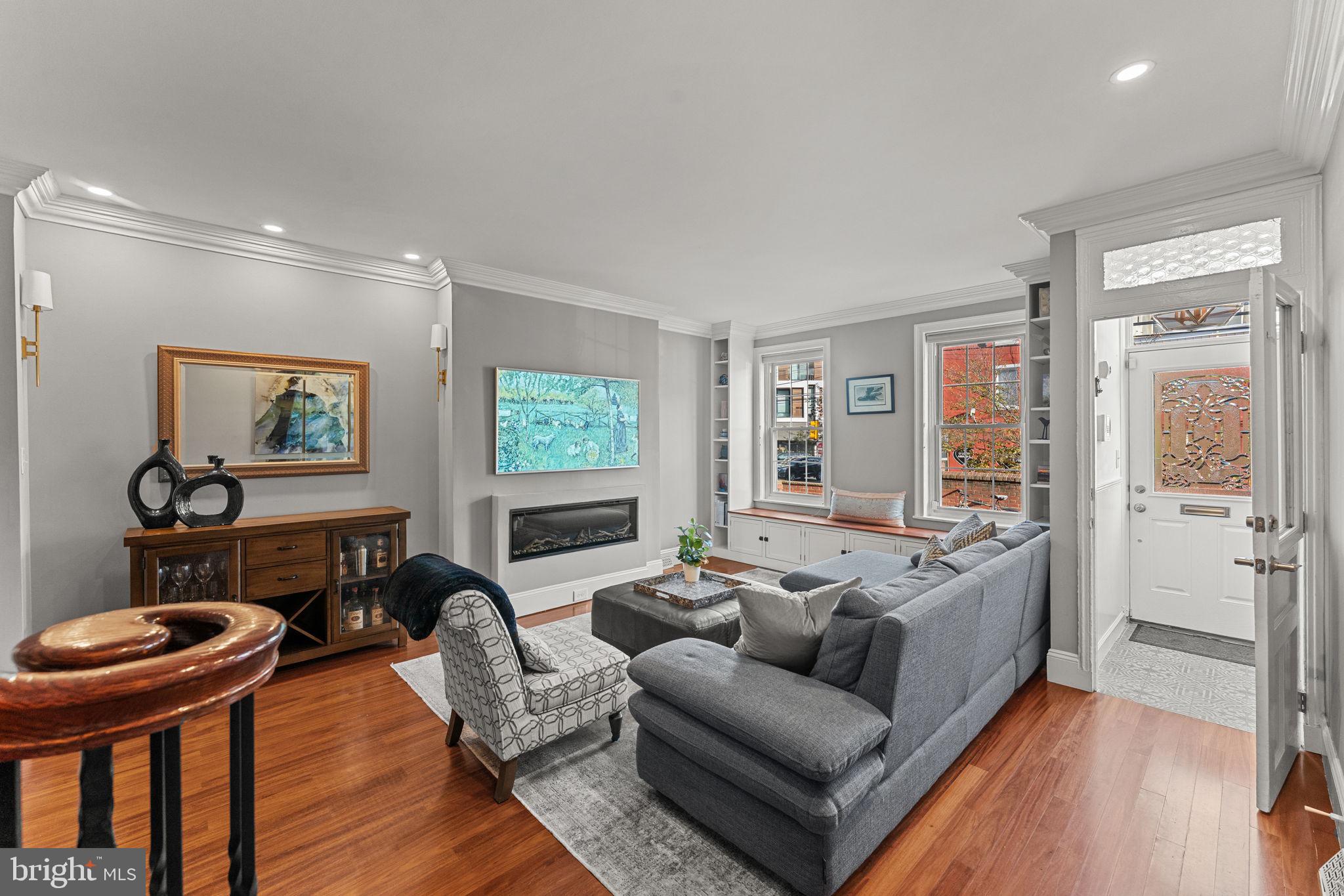 2246 BAINBRIDGE STREET