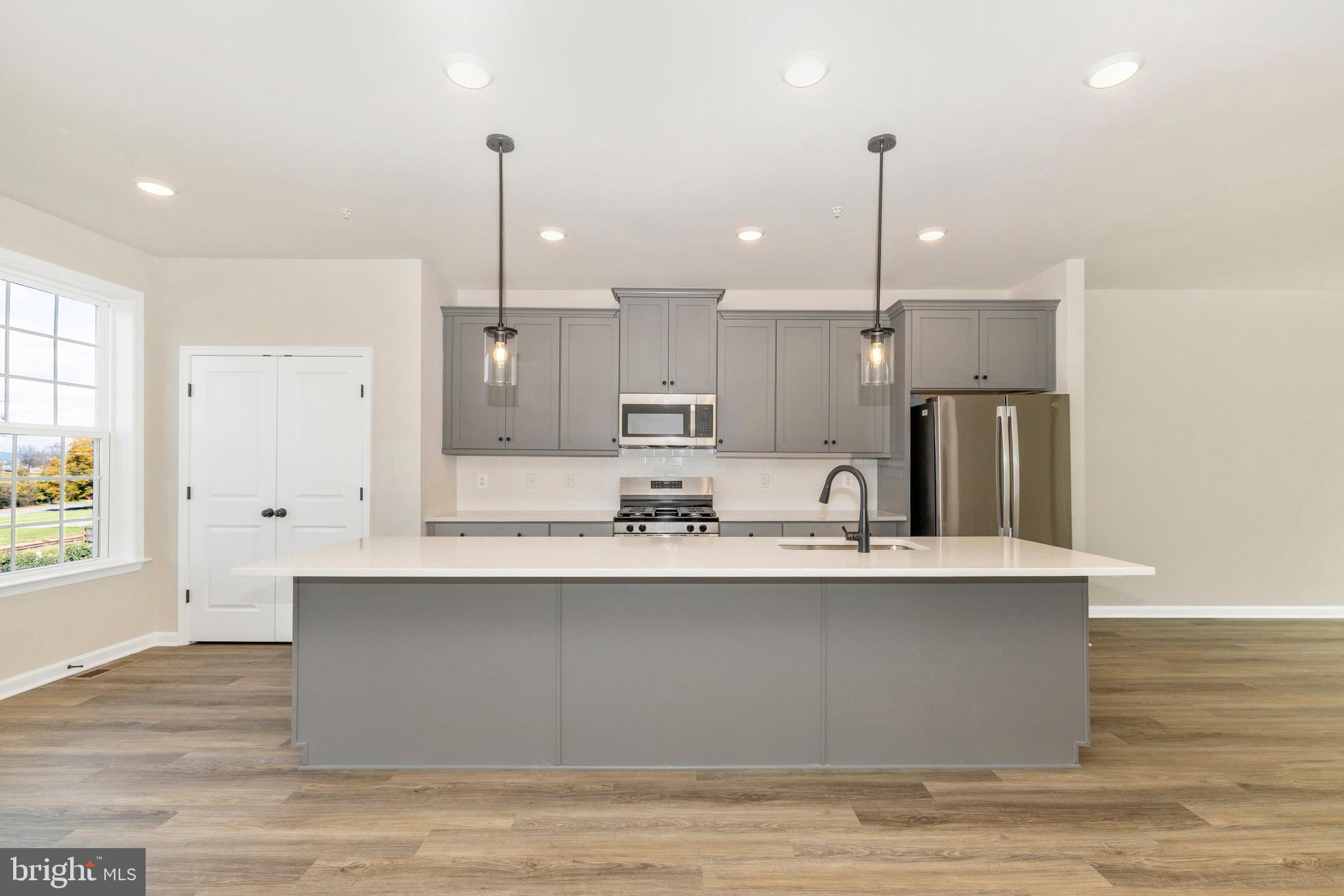 SPRING BANK - Residential