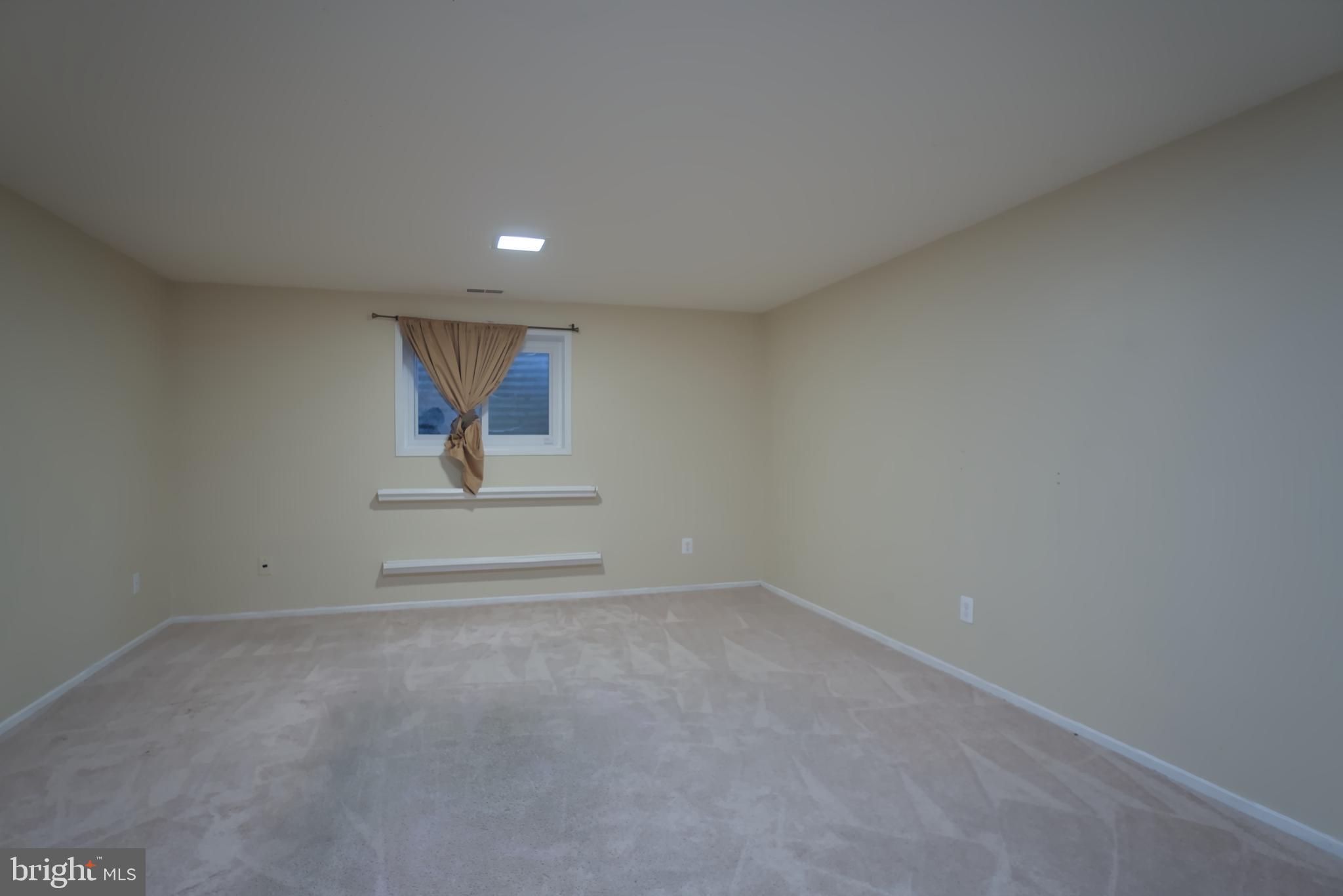 OVERLEA - Residential Lease