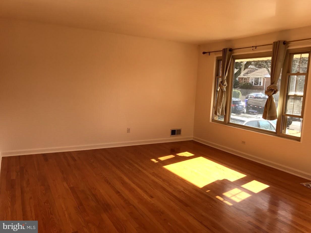 WHEATON OUT RES. (2) - Residential Lease