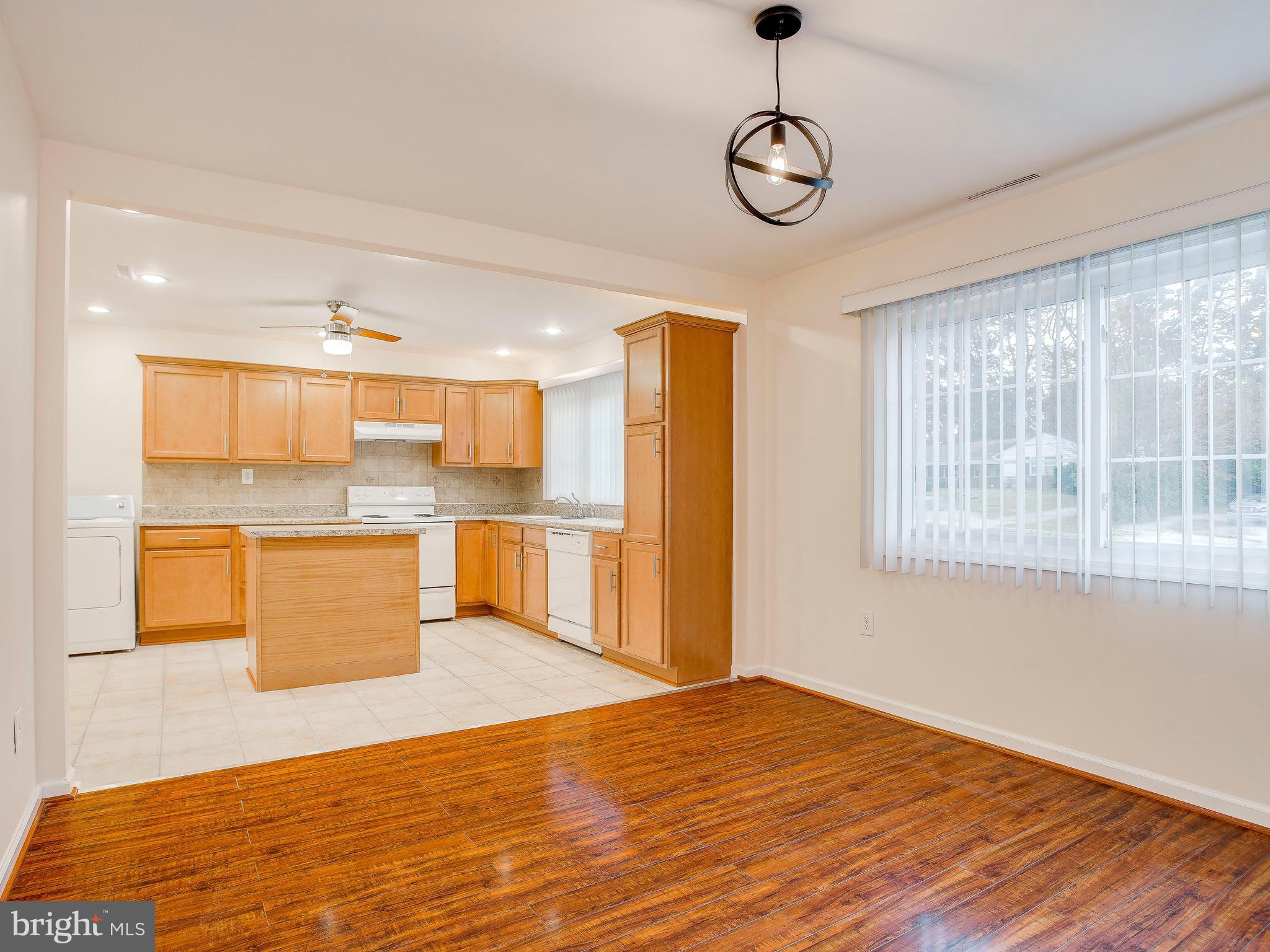 CHADWICK MANOR - Residential