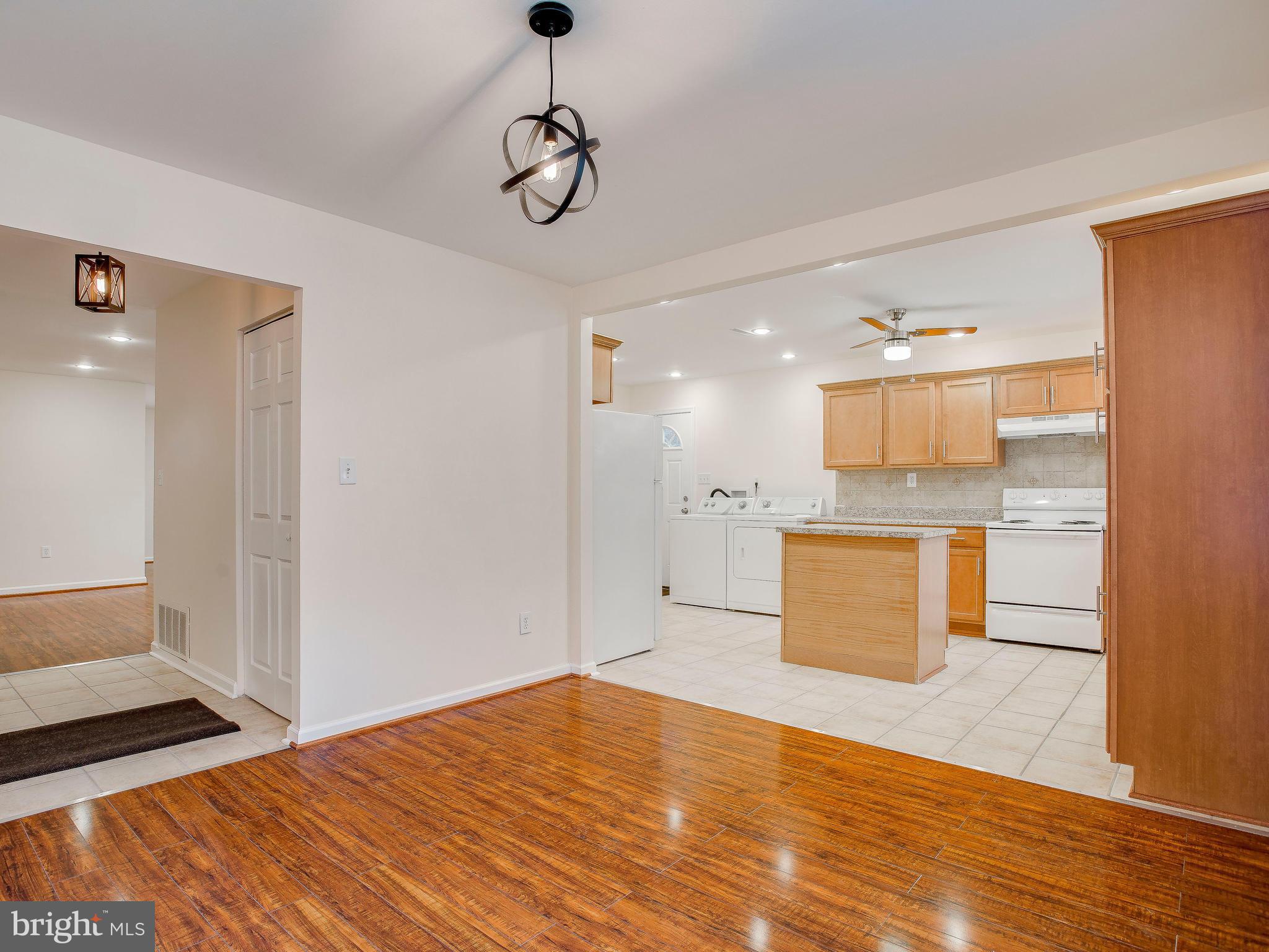 CHADWICK MANOR - Residential