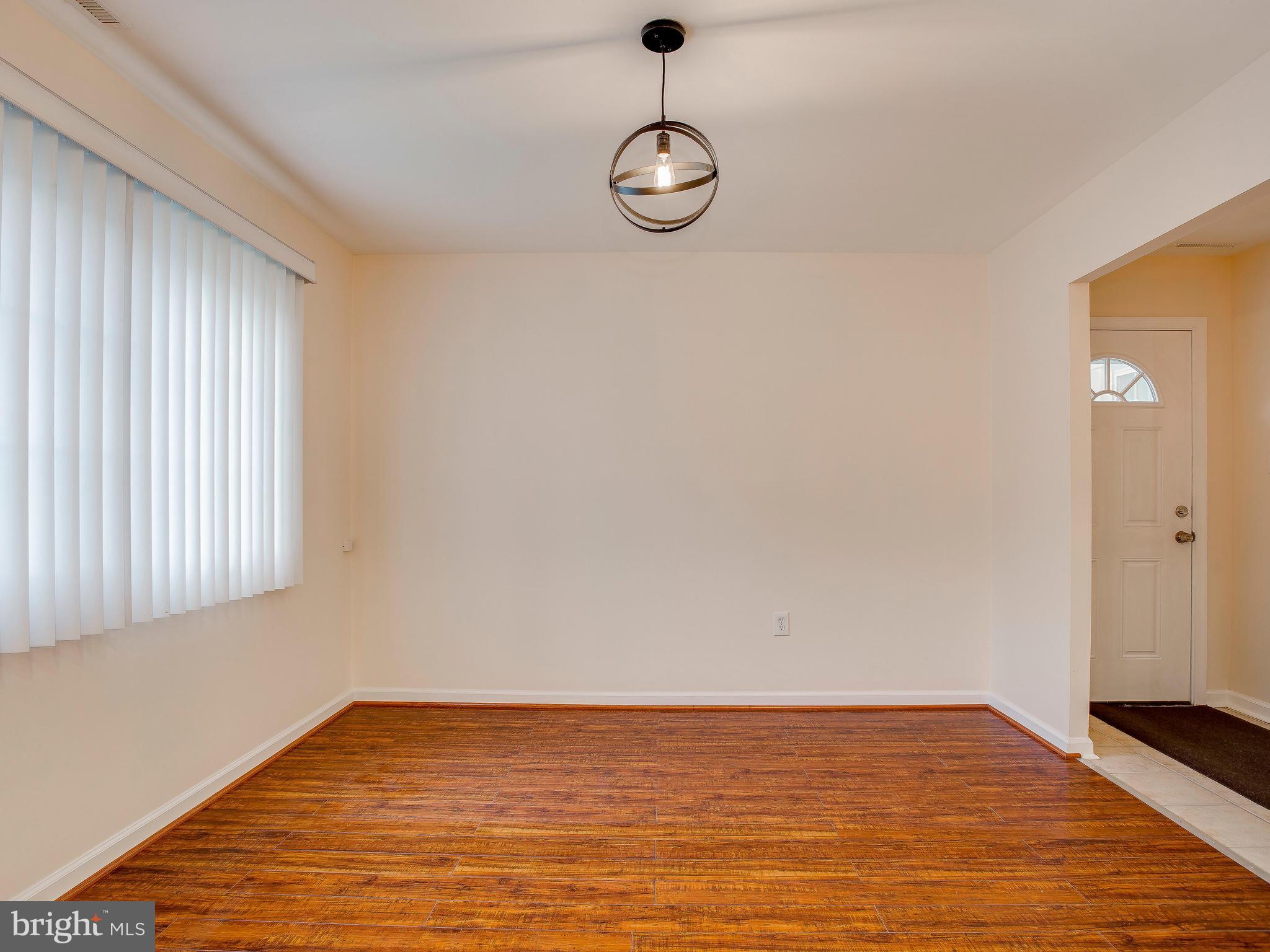 CHADWICK MANOR - Residential