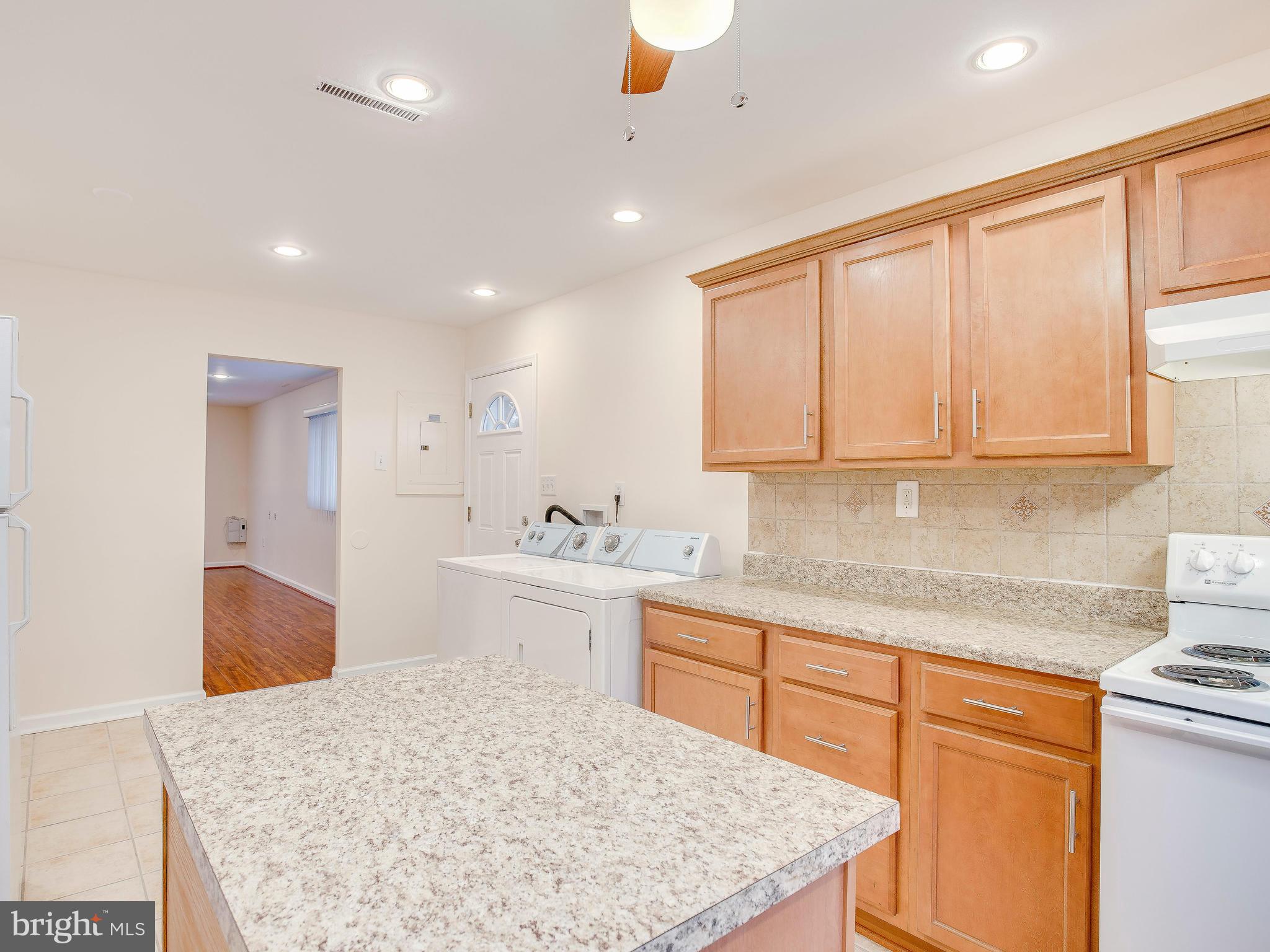 CHADWICK MANOR - Residential