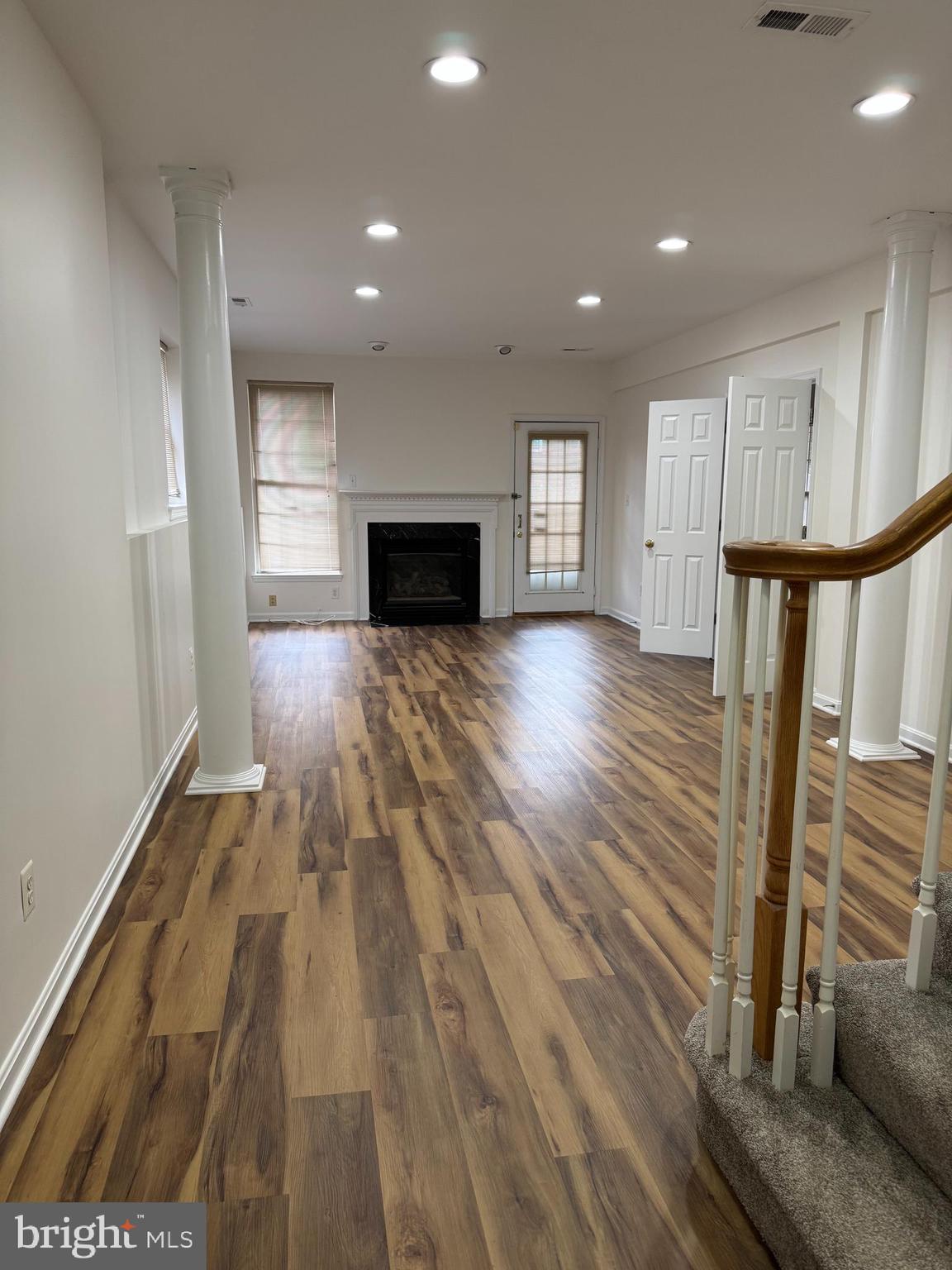 DMV ANNANDALE - Residential