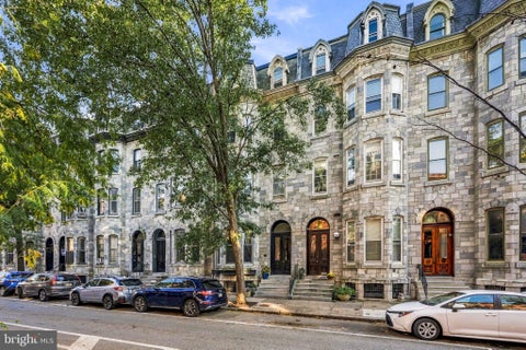 Photo of 2112 Pine Street #3, PHILADELPHIA, PA 19103 (MLS # PAPH2677934)