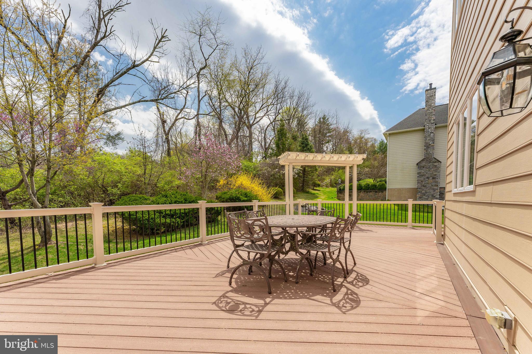 TALL TREES AT THOR - Residential