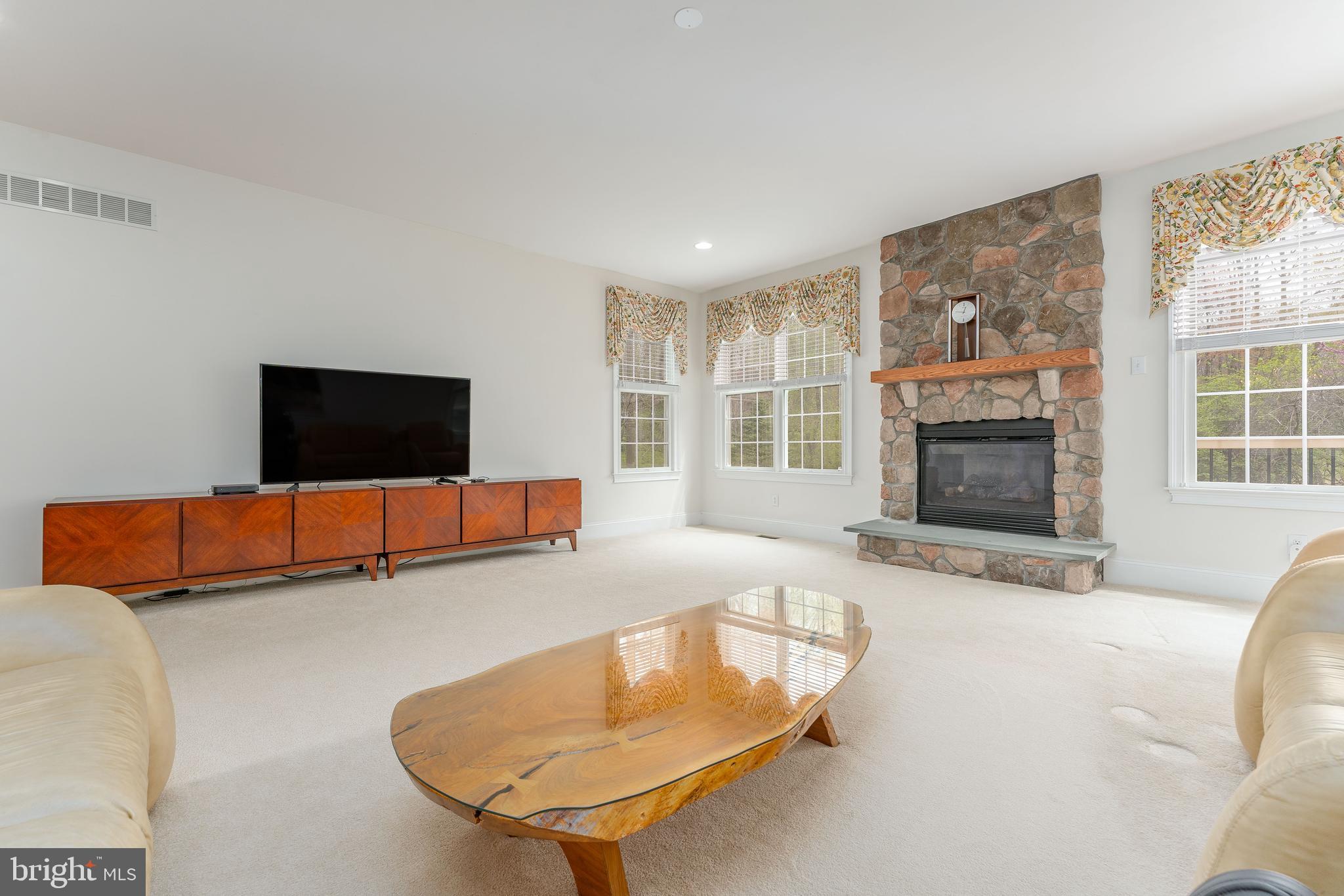 TALL TREES AT THOR - Residential