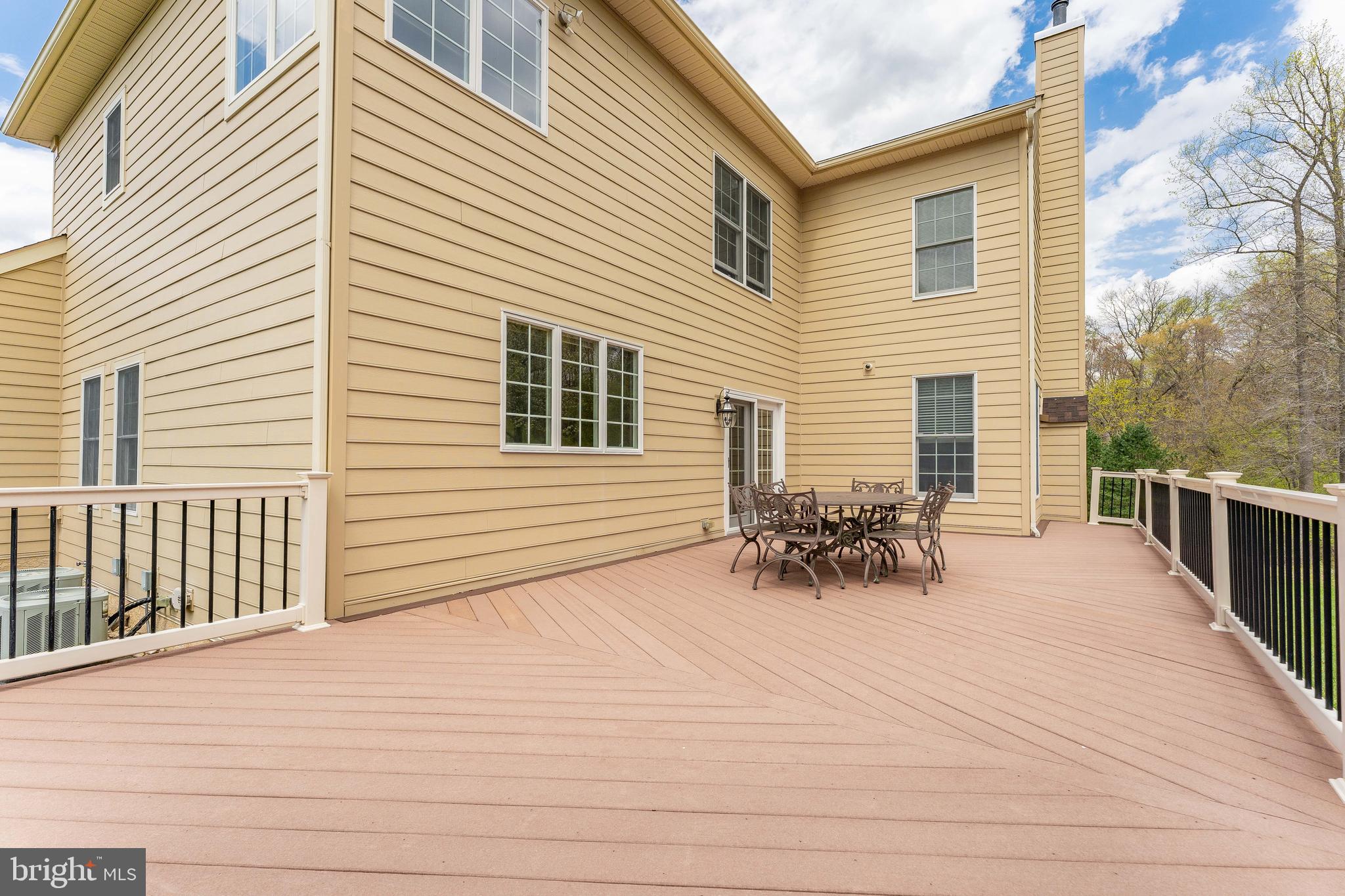 TALL TREES AT THOR - Residential