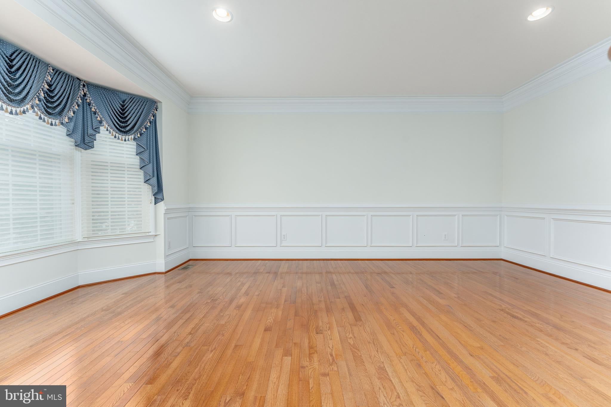 TALL TREES AT THOR - Residential