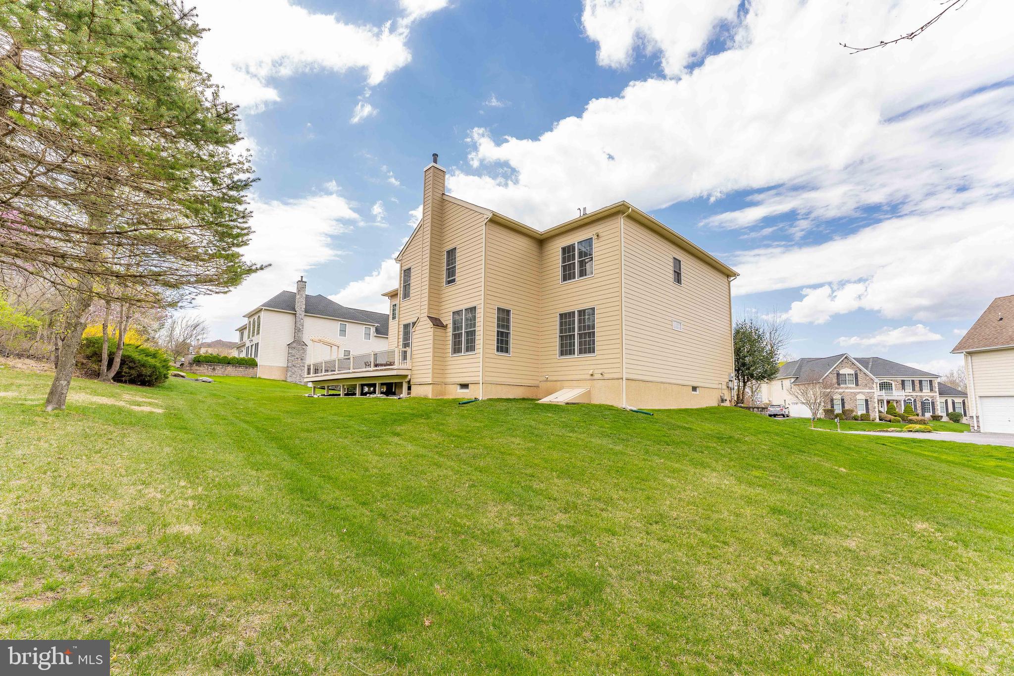 TALL TREES AT THOR - Residential