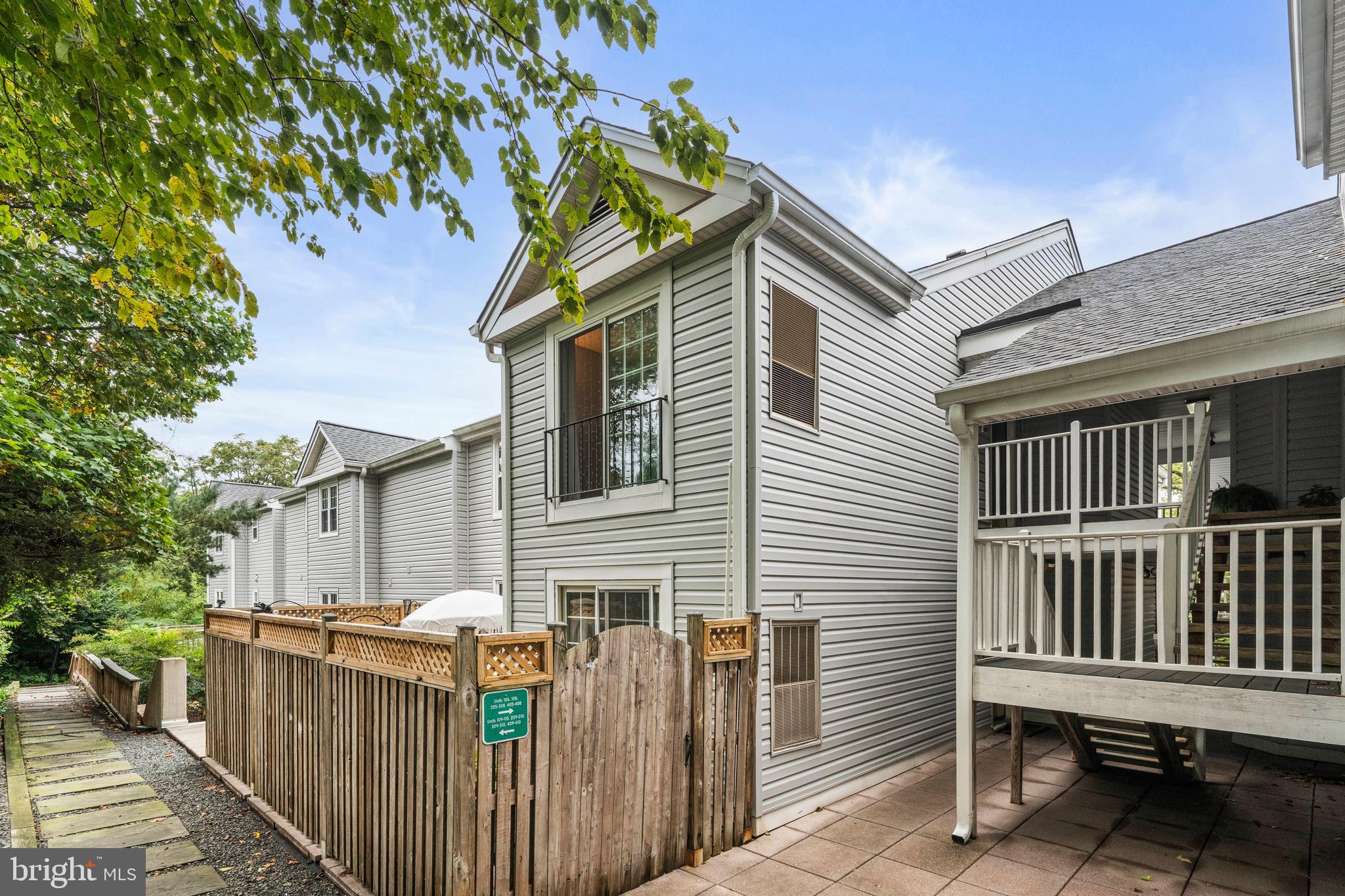 SPOUT RUN TERRACE - Residential