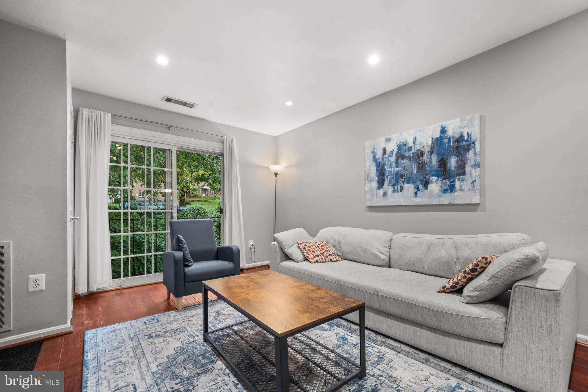 SPOUT RUN TERRACE - Residential