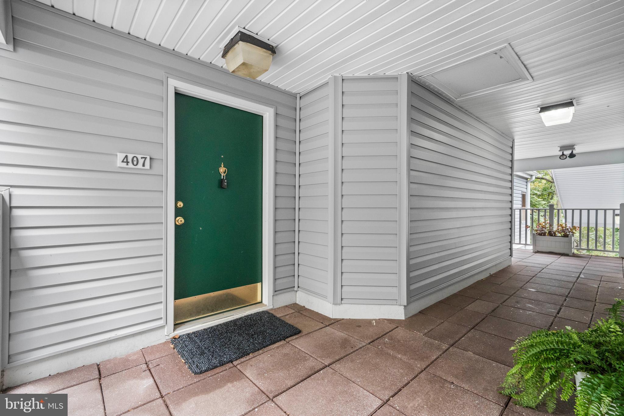 2050 N CALVERT STREET 407