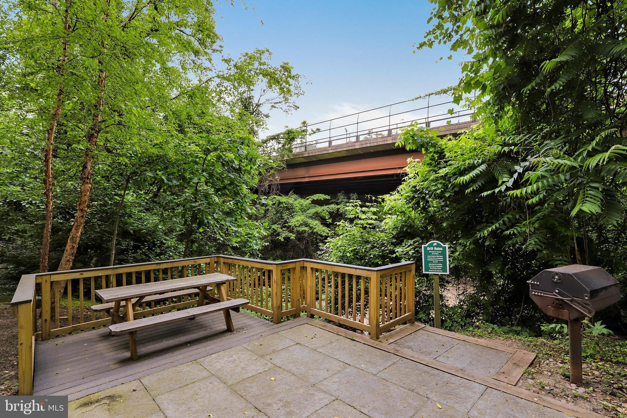 SPOUT RUN TERRACE - Residential