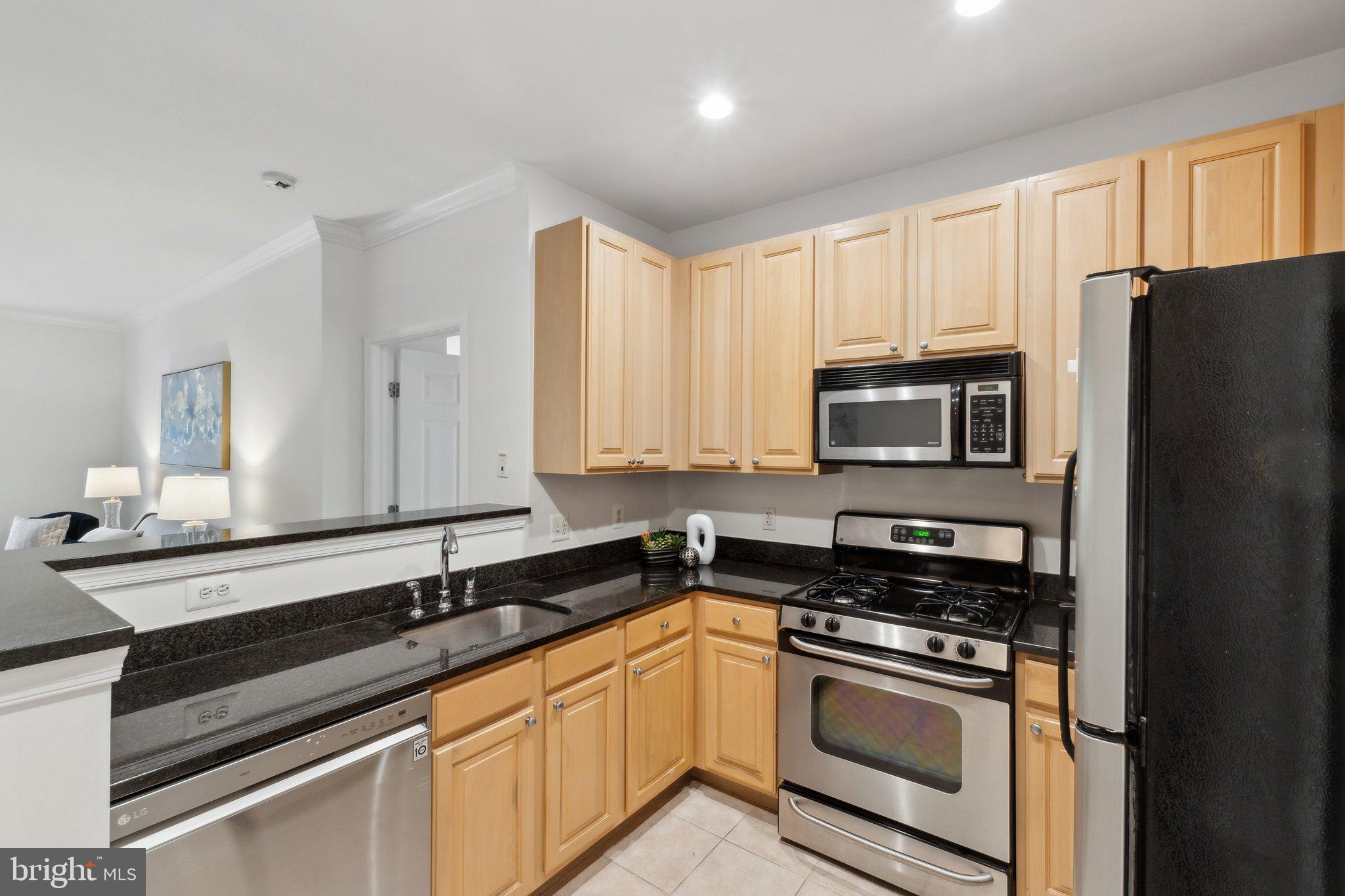 2301 25TH STREET S 4-303
