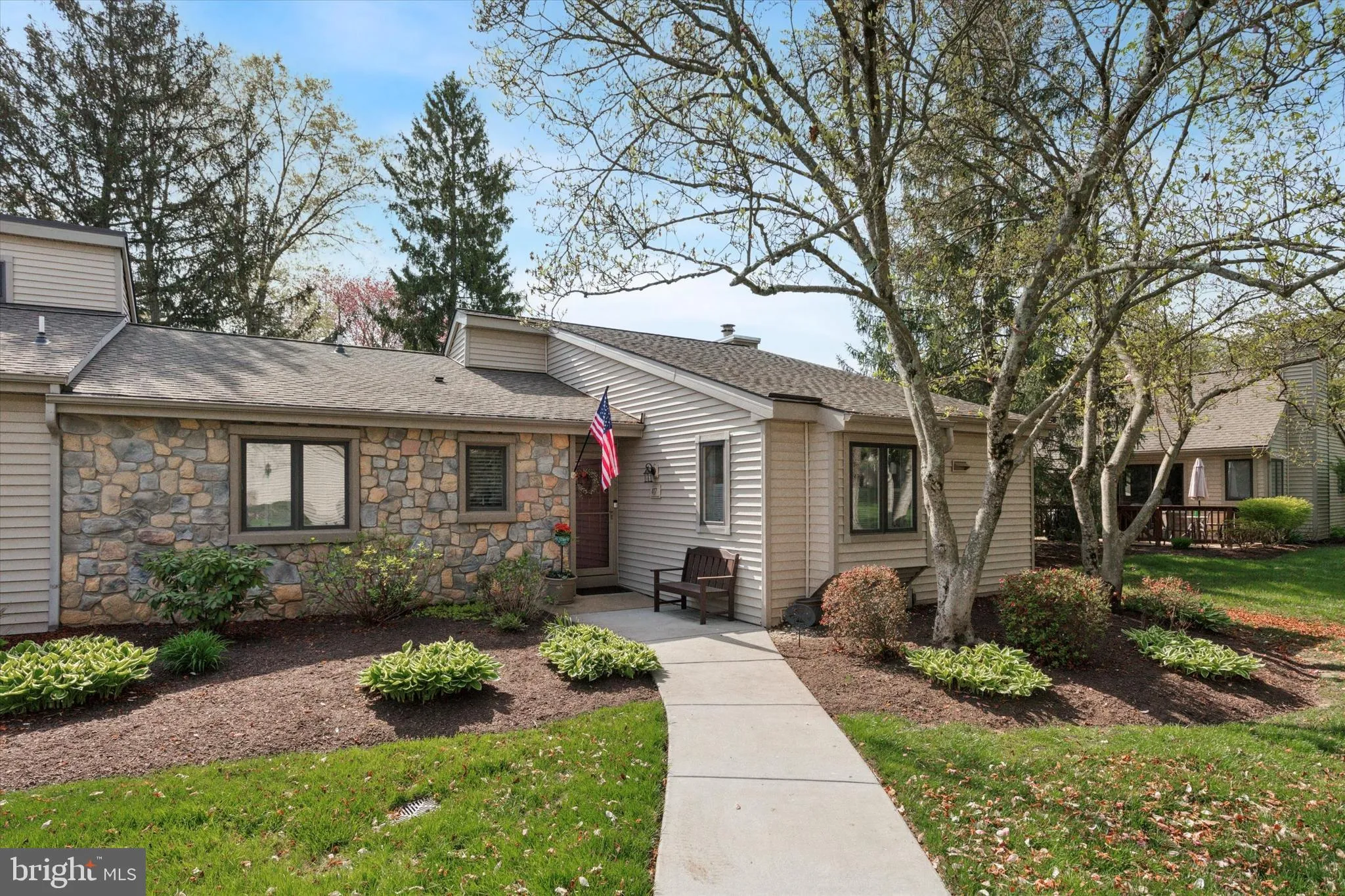 West Chester, Pennsylvania 19380, United States, 2 Bedrooms Bedrooms, ,2 BathroomsBathrooms,Residential,Pending,118104